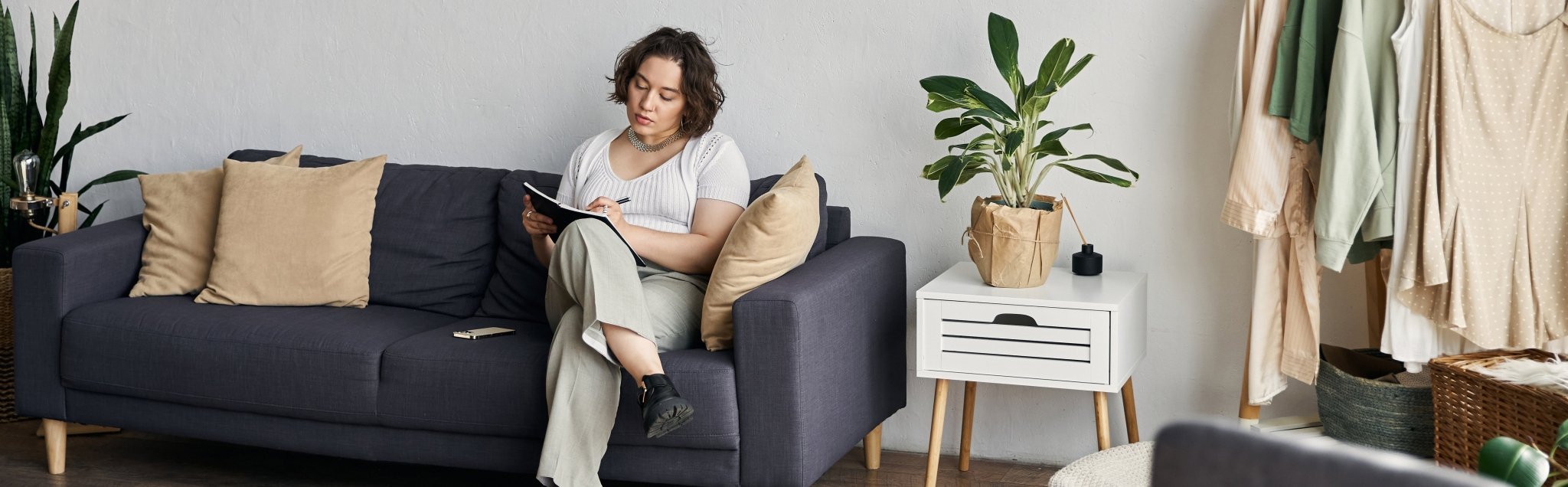 How to Start a Journaling Habit: Tips for Beginners - Duncan & Stone Paper Co.