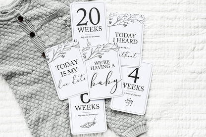 Pregnancy Milestone Cards by Duncan & Stone | Baby Announcement | Expecting Mom Gift Box | Family Shower Present | Gift for Mother to Be | Photo Props